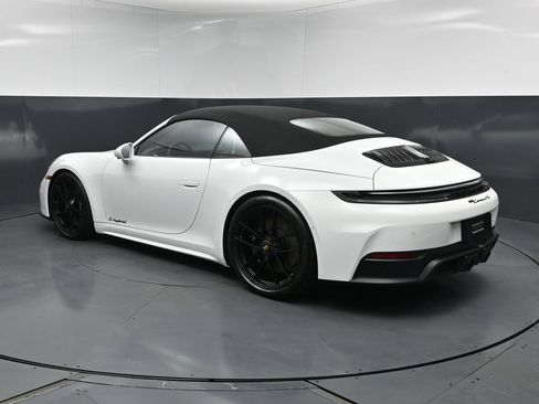 Used 2026 Porsche 911 Carrera GTS RWD image 3