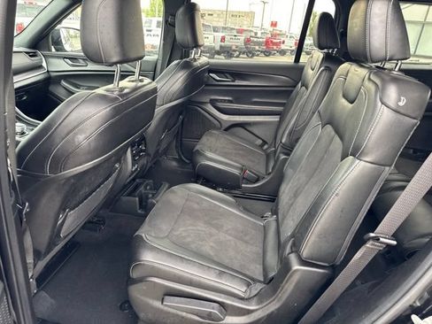 Used 2023 Jeep Grand Cherokee L Laredo AWD/4WD image 21