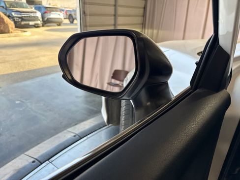 Used 2020 Toyota Camry LE FWD image 18