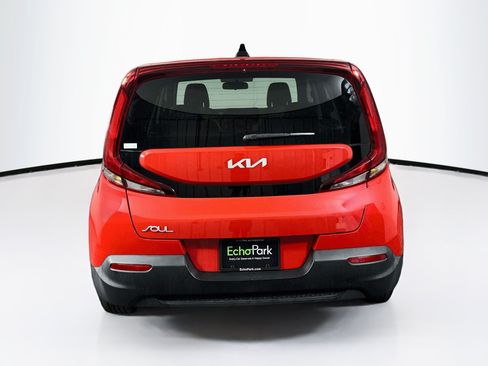 Used 2022 Kia Soul LX FWD image 7