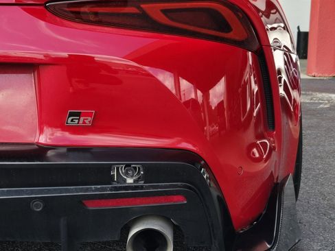 Used 2022 Toyota Supra Premium w/ Driver Assist Package image 10