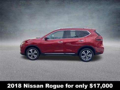 Used 2018 Nissan Rogue SL w/ Premium Package image 2