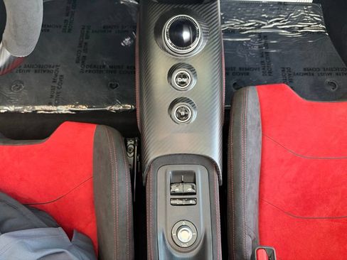 Used 2023 Maserati MC20 Spyder RWD image 22