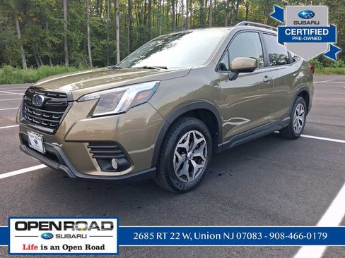 Certified 2023 Subaru Forester Premium AWD/4WD image 7