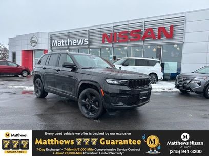 Used 2023 Jeep Grand Cherokee Altitude