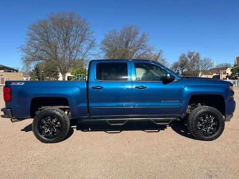 Used 2017 Chevrolet Silverado 1500 LT w/ All Star Edition AWD/4WD image 8