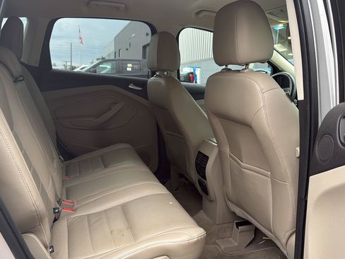 Used 2016 Ford Escape SE w/ SE Leather Comfort Package FWD image 11