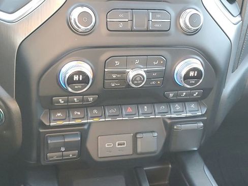 Used 2021 GMC Sierra 1500 Denali w/ Denali Ultimate Package image 19