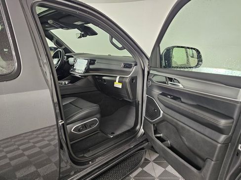 New 2026 Jeep Grand Wagoneer 4WD w/ Quick Order Packge 29V Upland image 38