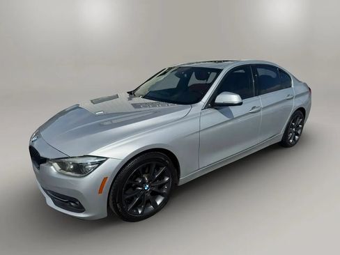 Used 2017 BMW 330i Sedan RWD image 7