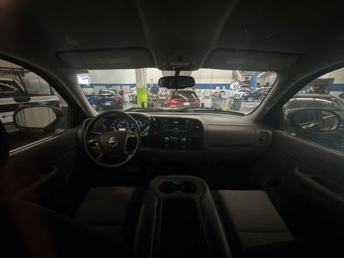 Used 2007 GMC Sierra 2500 W/T w/ Work Truck Preferred Package image 23