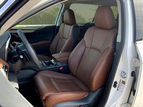 Certified 2025 Subaru Outback Touring image 21