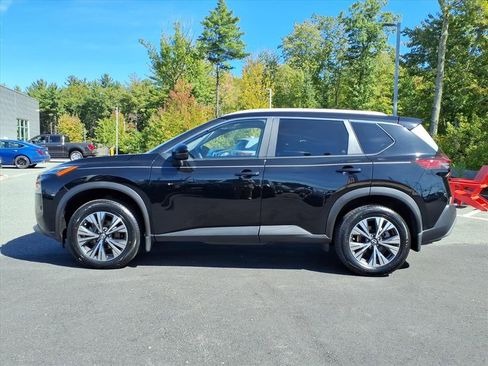Used 2022 Nissan Rogue SV w/ SV Premium Package image 17