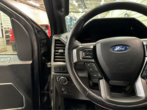 Used 2018 Ford F150 Lariat w/ Equipment Group 502A Luxury image 14
