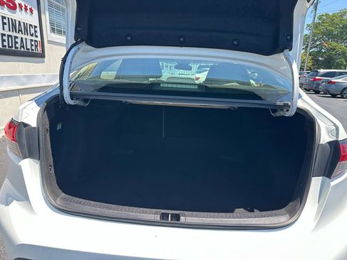 Used 2020 Toyota Corolla LE FWD image 24