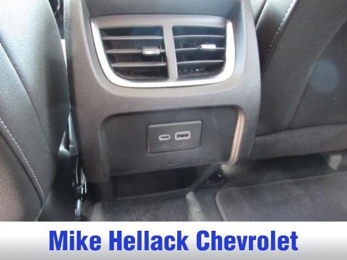 Used 2024 Chevrolet Blazer LT FWD image 18