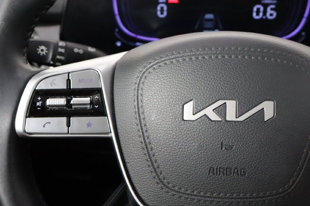 Used 2025 Kia Telluride S FWD image 8