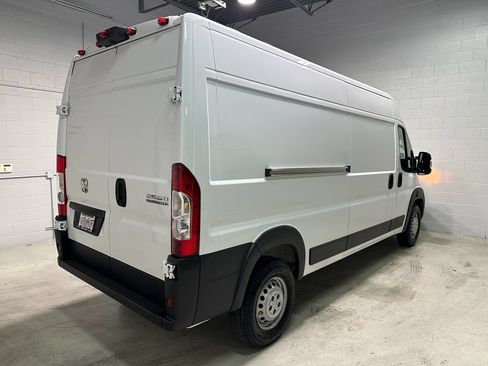 Used 2025 RAM ProMaster 2500 w/ Convenience Group FWD image 6