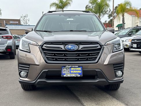 Certified 2023 Subaru Forester Limited image 3