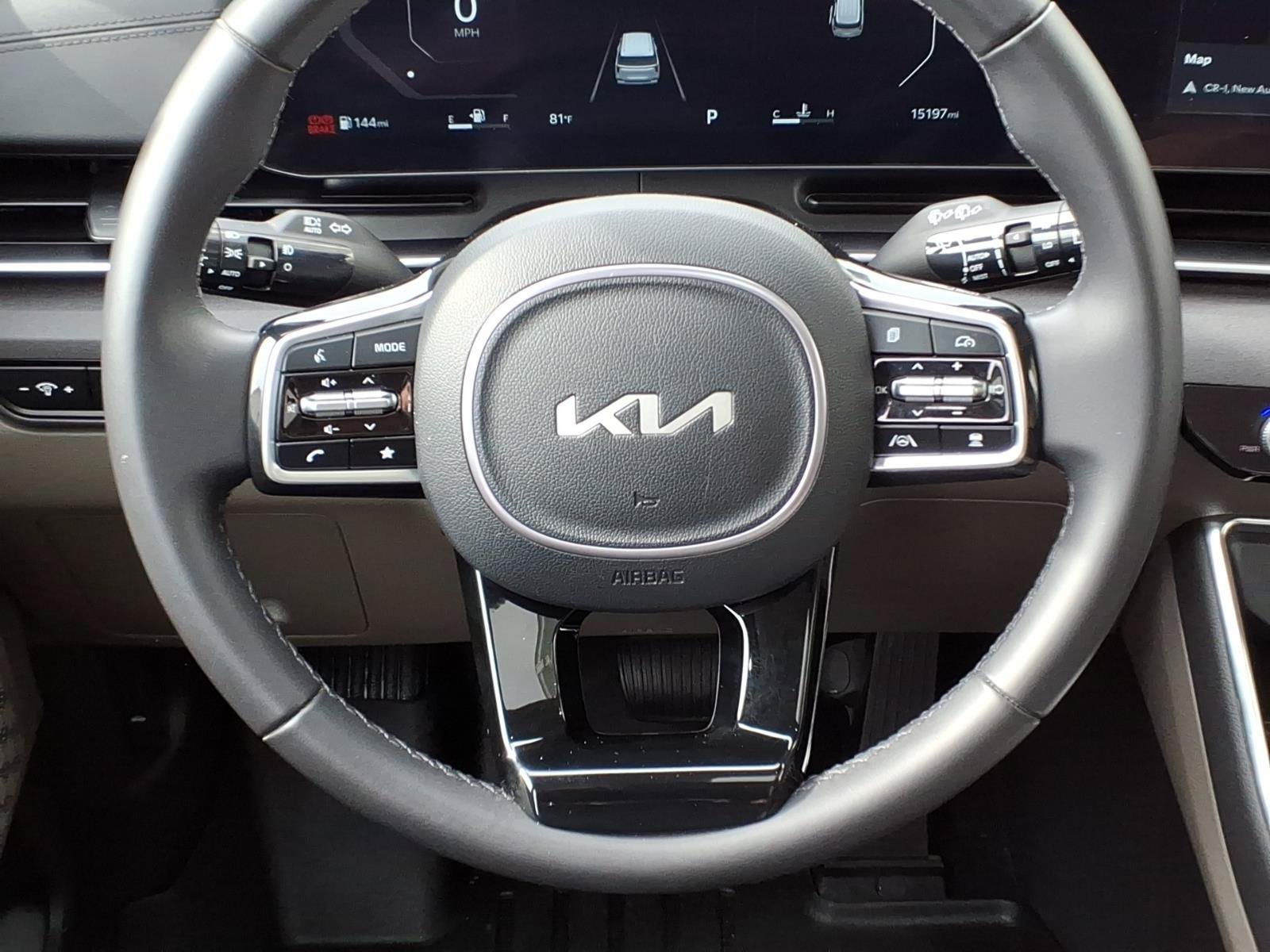 Used 2025 Kia Carnival SX FWD image 13