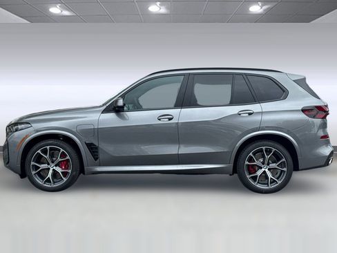 New 2026 BMW X5 xDrive50e w/ M Sport Package image 2