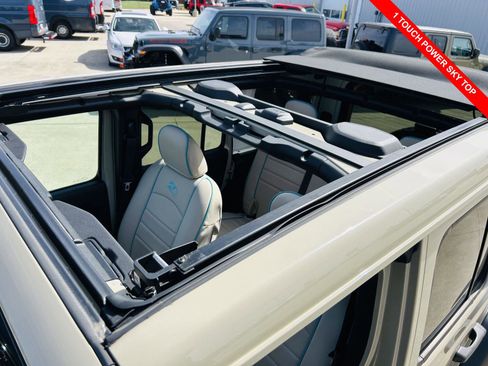 Used 2022 Jeep Wrangler Unlimited Sport image 5