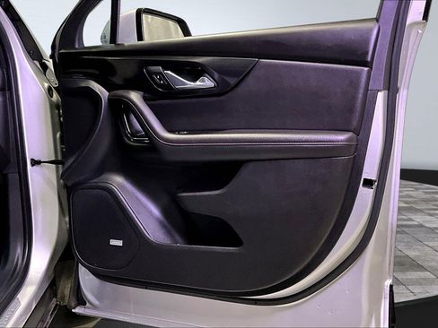 Used 2021 Chevrolet Blazer RS w/ Enhanced Convenience Package image 27