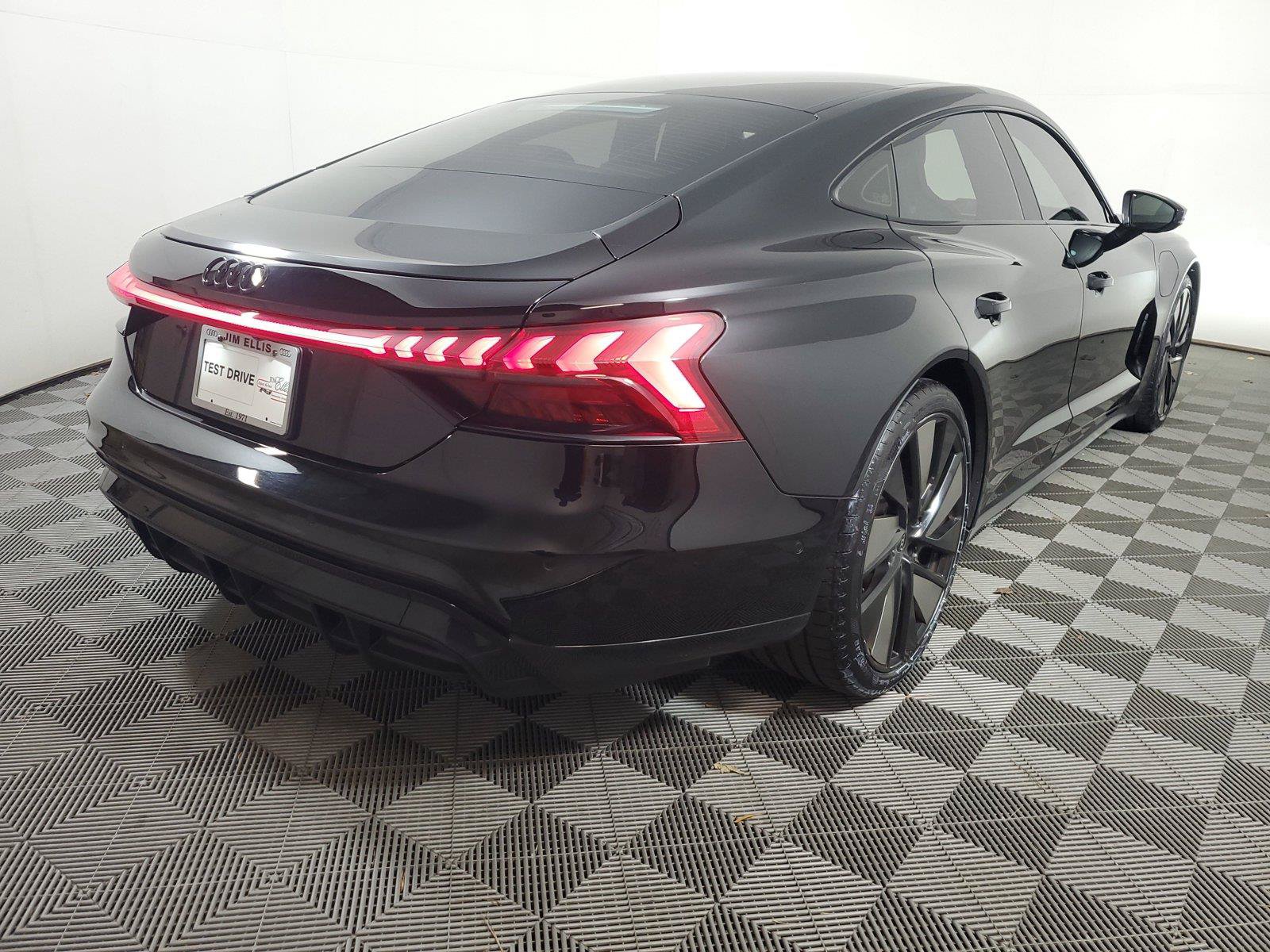 Used 2022 Audi e-tron GT Prestige w/ Prestige Package AWD/4WD image 6