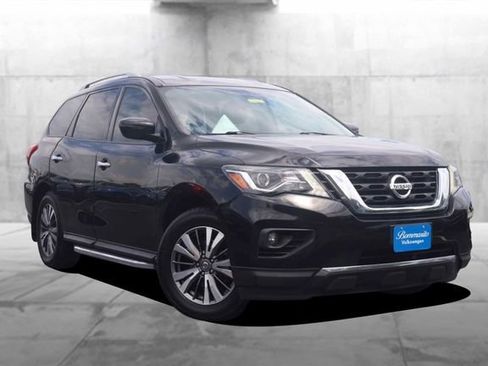 Used 2019 Nissan Pathfinder SV w/ SV All Weather Package AWD/4WD image 2
