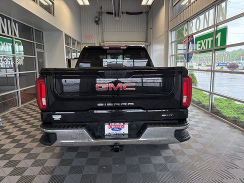 Used 2021 GMC Sierra 1500 SLT w/ SLT Convenience Package AWD/4WD image 5