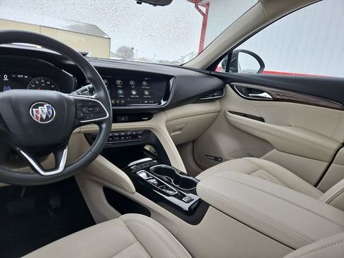 Used 2023 Buick Envision Avenir AWD/4WD image 32