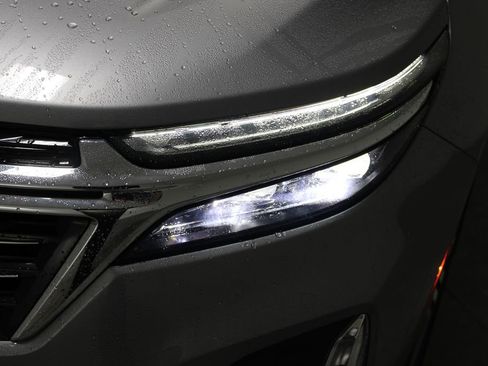 Used 2023 Chevrolet Equinox Premier FWD image 51