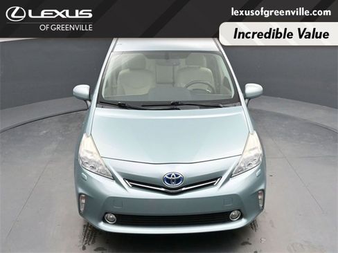 Used 2014 Toyota Prius V Five image 17