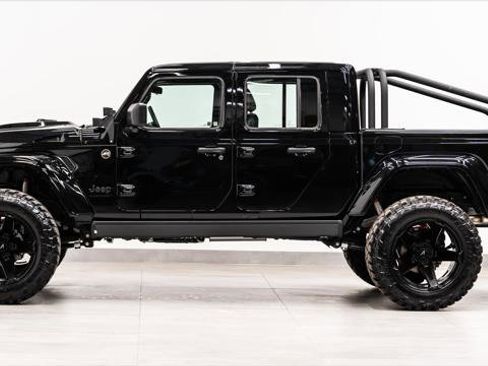 Used 2026 Jeep Gladiator Sport image 11