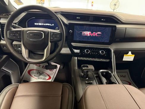 New 2026 GMC Sierra 1500 Denali w/ Denali Reserve Package image 19