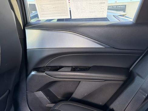 Used 2024 Cadillac Lyriq Tech image 29