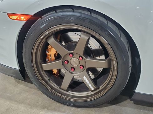 Used 2013 Nissan GT-R Premium image 39