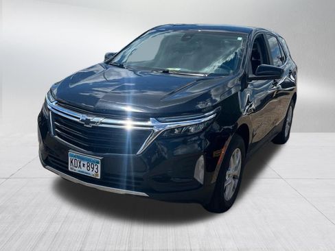 Used 2023 Chevrolet Equinox LT AWD/4WD image 3