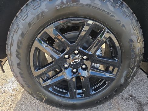 New 2026 Chevrolet Silverado 1500 Custom w/ Turbomax Blackout Package image 11