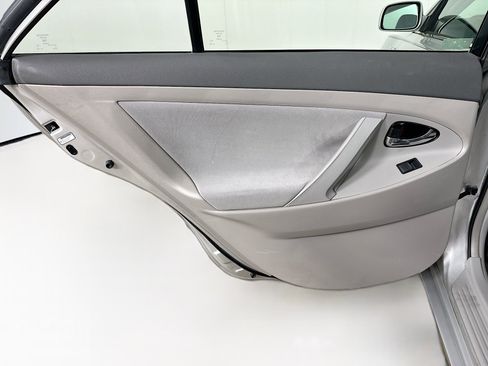 Used 2008 Toyota Camry Hybrid image 25