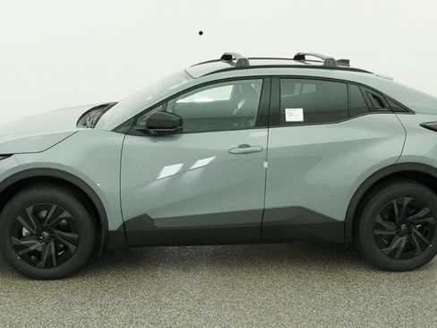 New 2026 Toyota C-HR AWD/4WD image 18