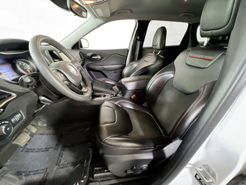 Used 2022 Jeep Cherokee Trailhawk w/ Trailer Tow Group image 20