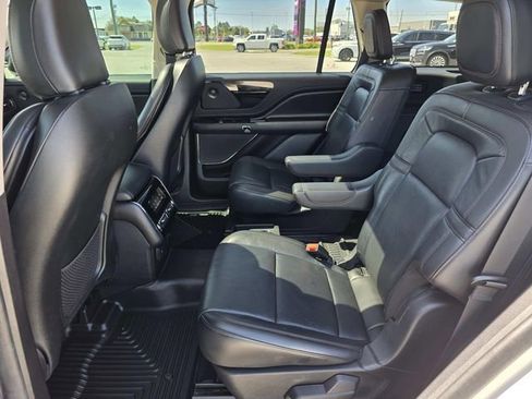 Used 2022 Lincoln Aviator Reserve w/ Equipment Group 201A image 7