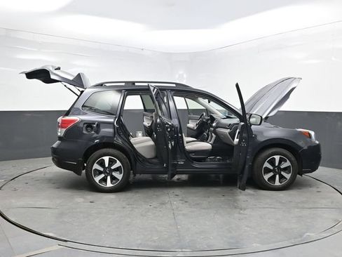 Used 2017 Subaru Forester 2.5i Premium AWD/4WD image 47