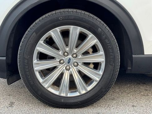 Used 2022 Ford Explorer Limited w/ Equipment Group 301A image 36