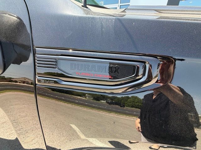 New 2026 GMC Sierra 1500 Elevation w/ Elevation Premium Package AWD/4WD image 4