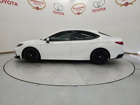 Certified 2025 Toyota Camry SE image 5