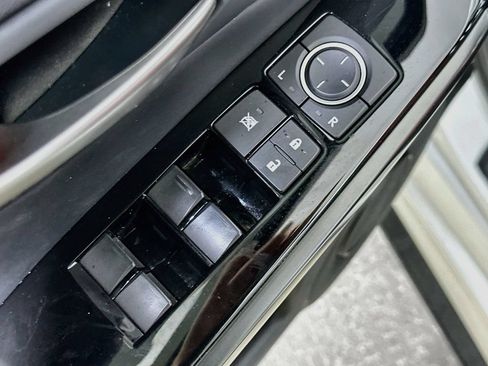 Used 2023 Lexus IS 300 w/ Comfort Package RWD image 20