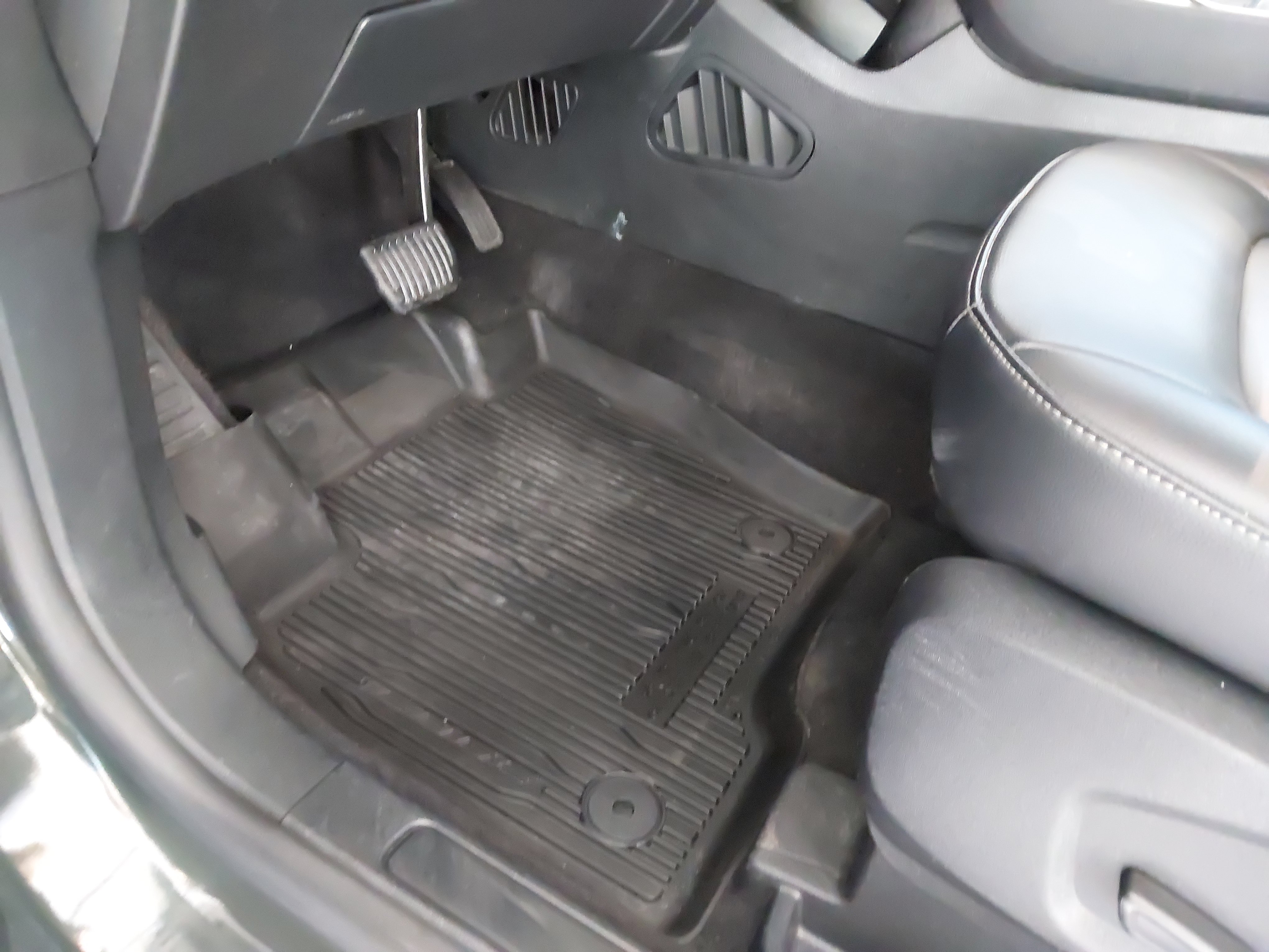 Used 2024 Ford Edge SEL w/ Convenience Package AWD/4WD image 23
