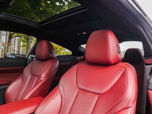 Used 2022 BMW M440i Coupe RWD image 39